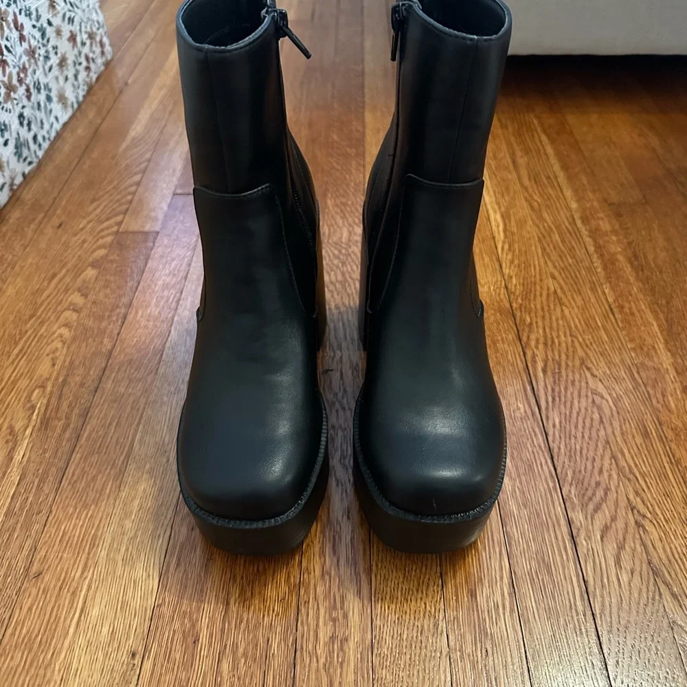 Madden Girl Platform Boots - Picture 2 of 5